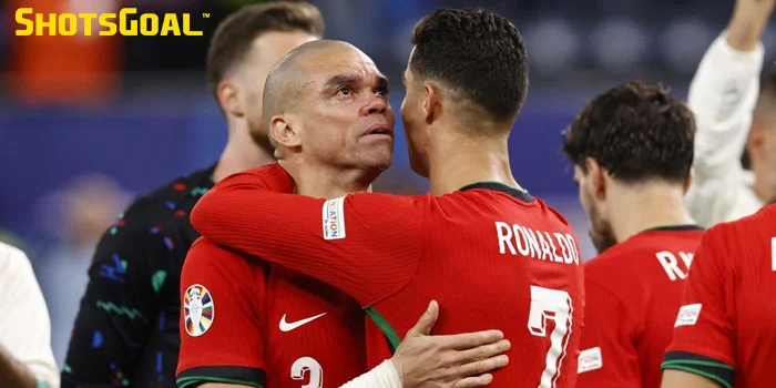 Cristiano Ronaldo Memberikan Penghormatan Untuk Pepe Respek, Sahabat!