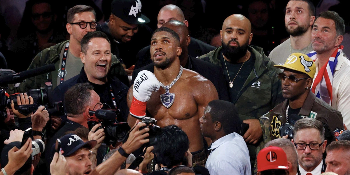 Anthony Joshua Tantang Tyson Fury Setelah Mengalahkan Jake Paul